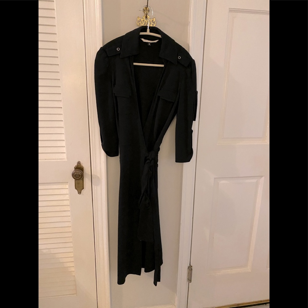 Diane von Furstenberg iconic wrap dress! SZ 6. Classic!